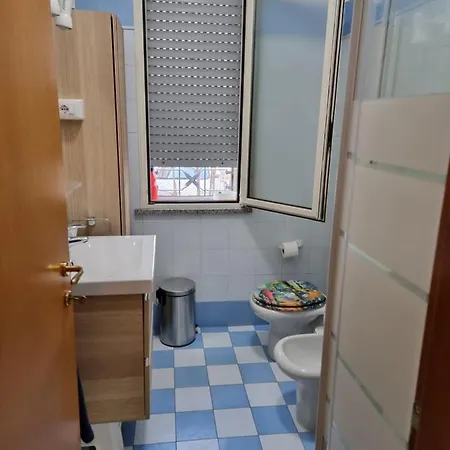Quarto em Acomodações Particulares Condiviso Zona Fiera Di *